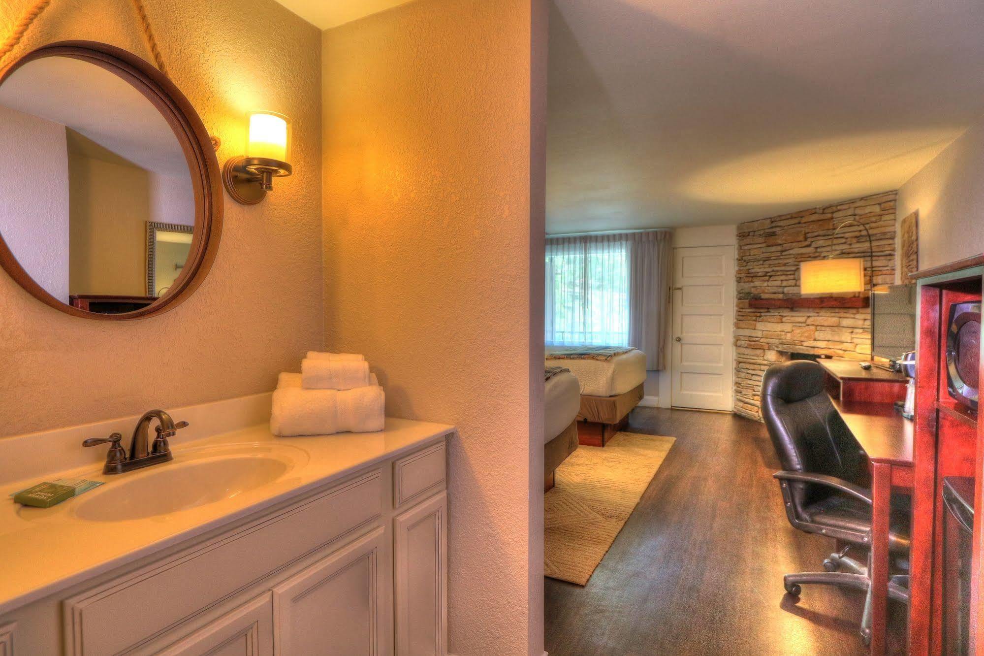 River Edge Inn Gatlinburg Exterior photo